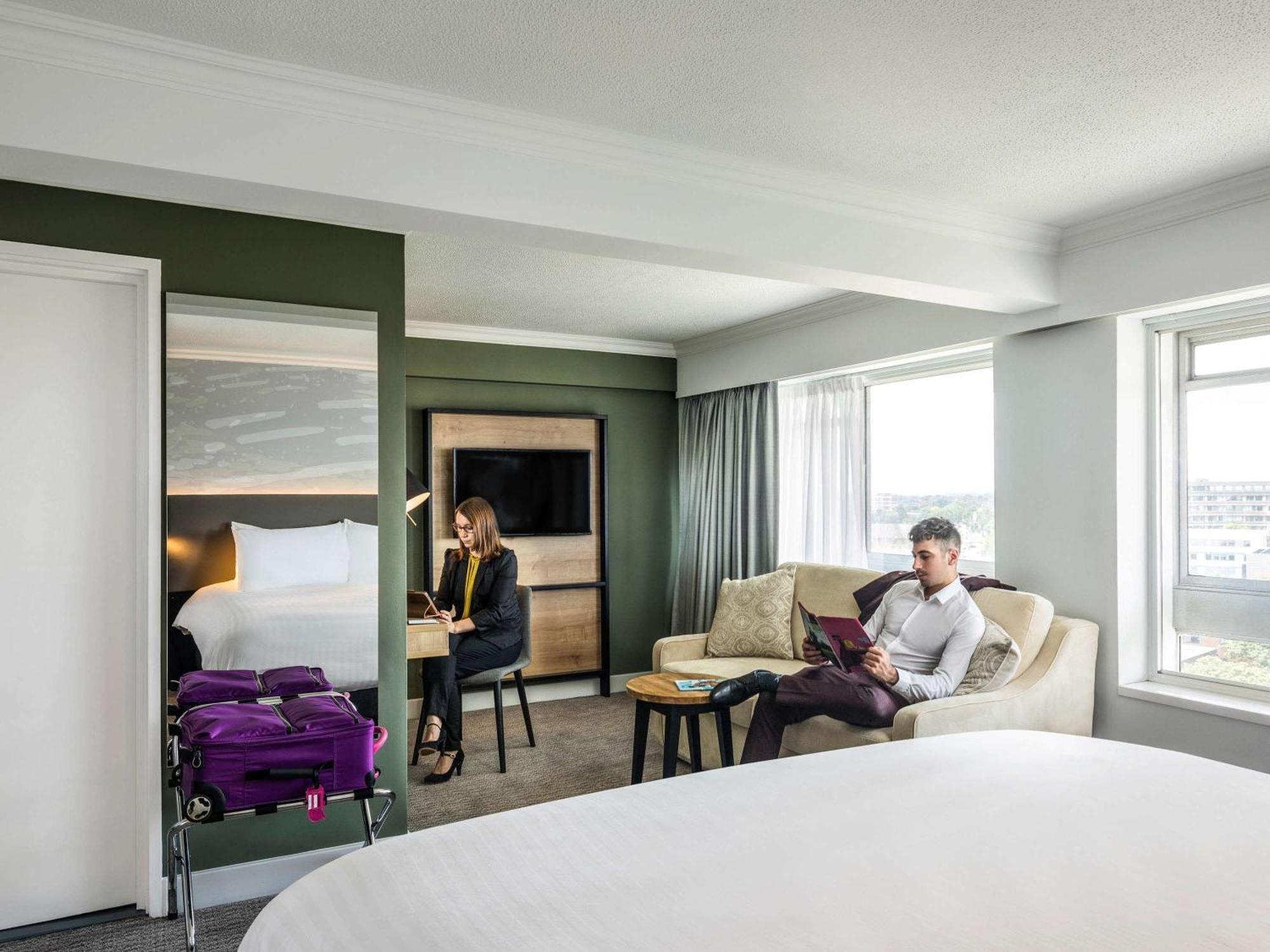 Mercure Bedford Centre Hotel Екстериор снимка