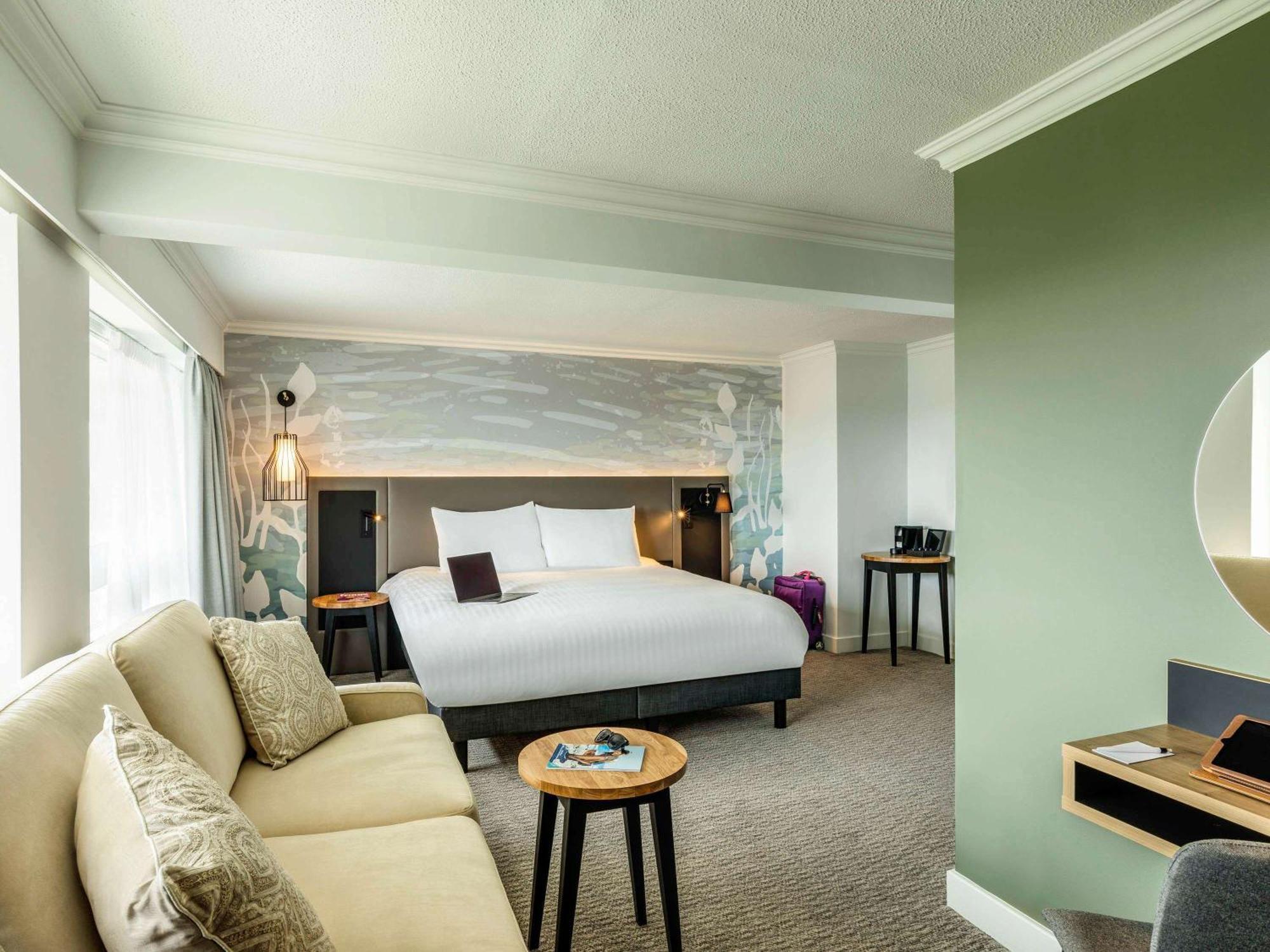 Mercure Bedford Centre Hotel Екстериор снимка