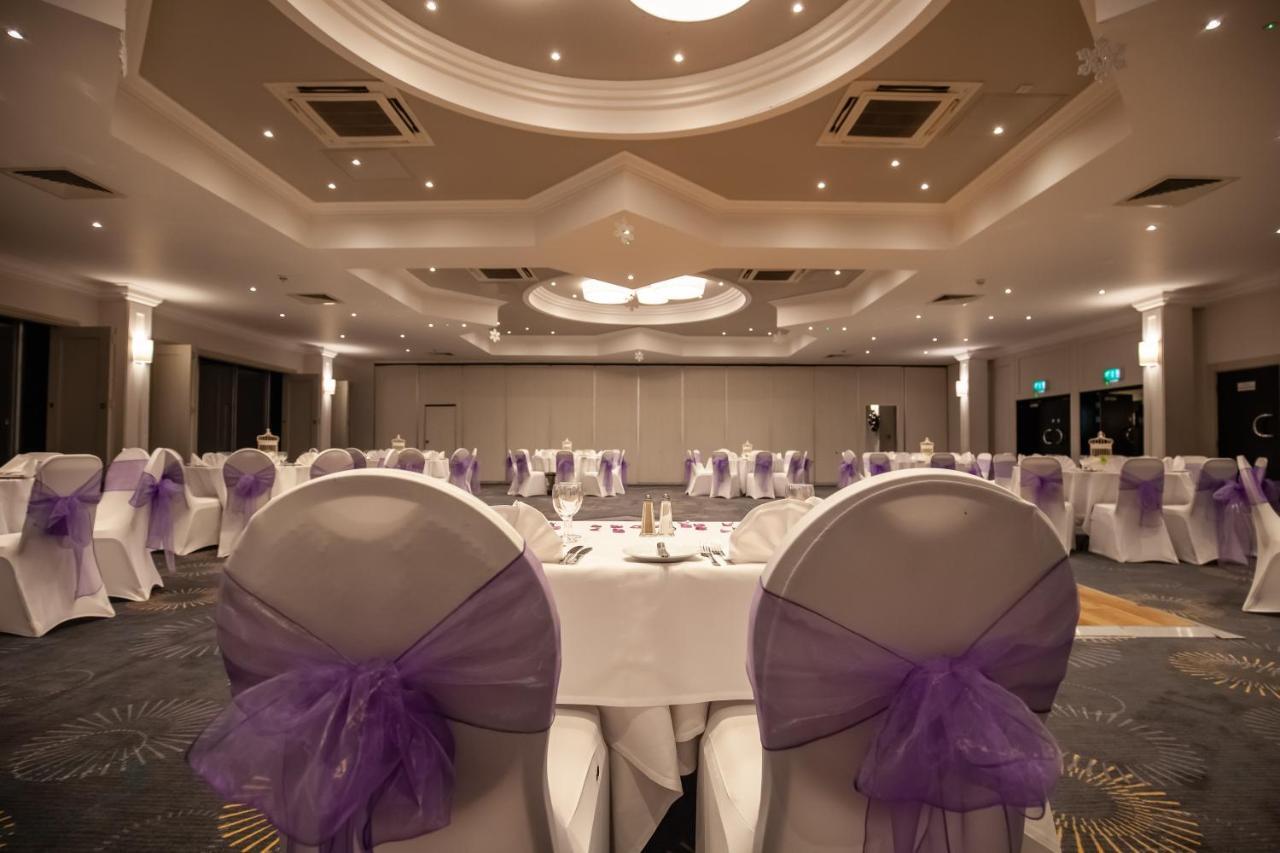 Mercure Bedford Centre Hotel Екстериор снимка